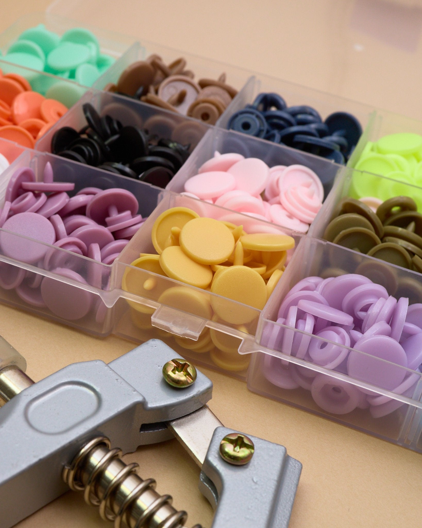 プラスナップ セット12mm 15色 約10組セット JPC182-1 - アクセサリー