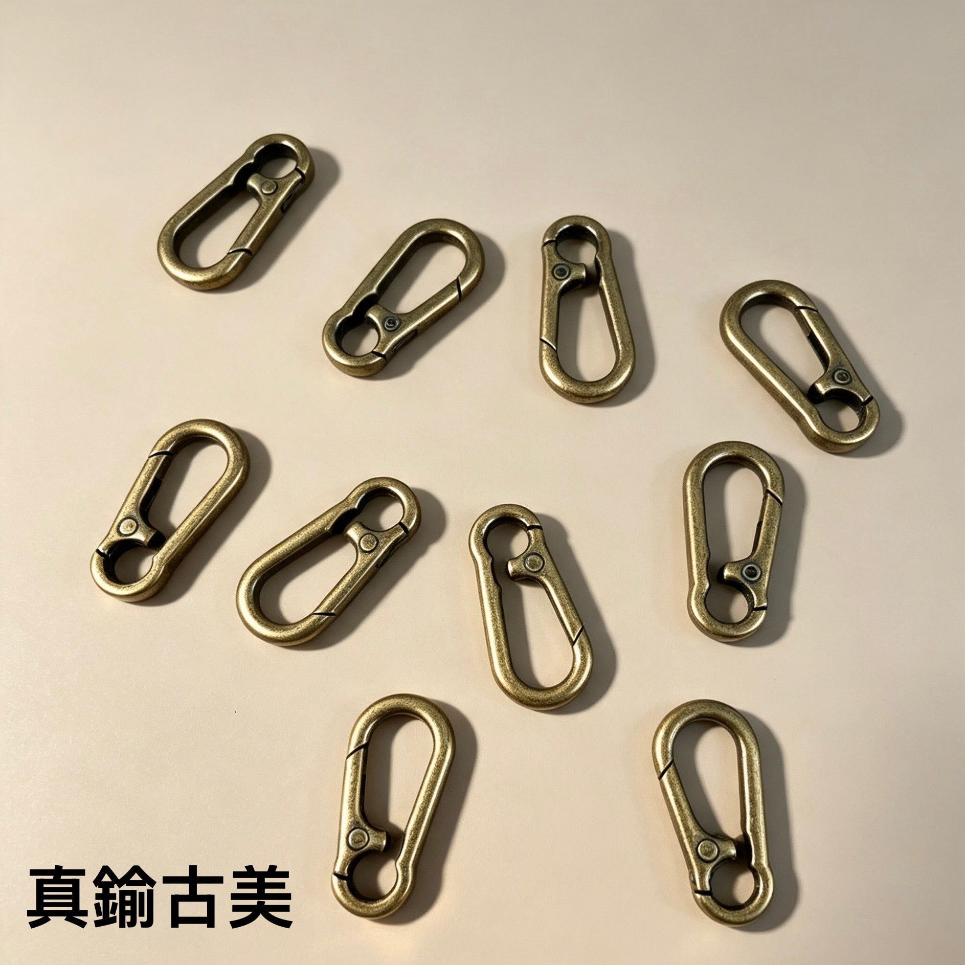 高級ナスカン真鍮古美 37mm 2個入り JPC022-37バッグ レザークラフト用 フック金具 - ジャパンパーツセンター