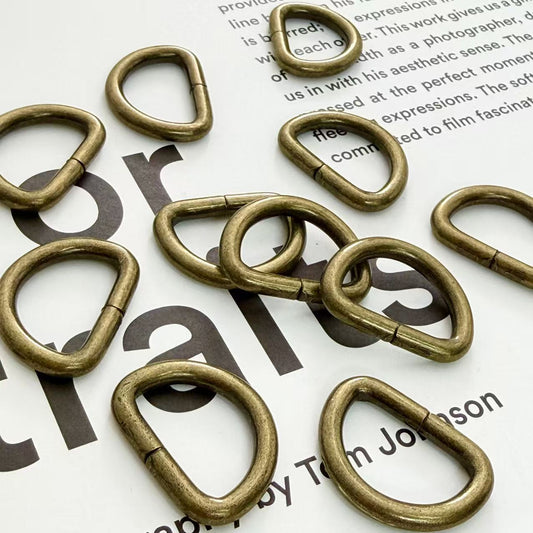 Dカン 内径約17mm 10個入り真鍮古美まとめ買い 卸 業務用Dかんパーツ 手作り 手芸 レザークラフト ハンドメイド - ジャパンパーツセンター