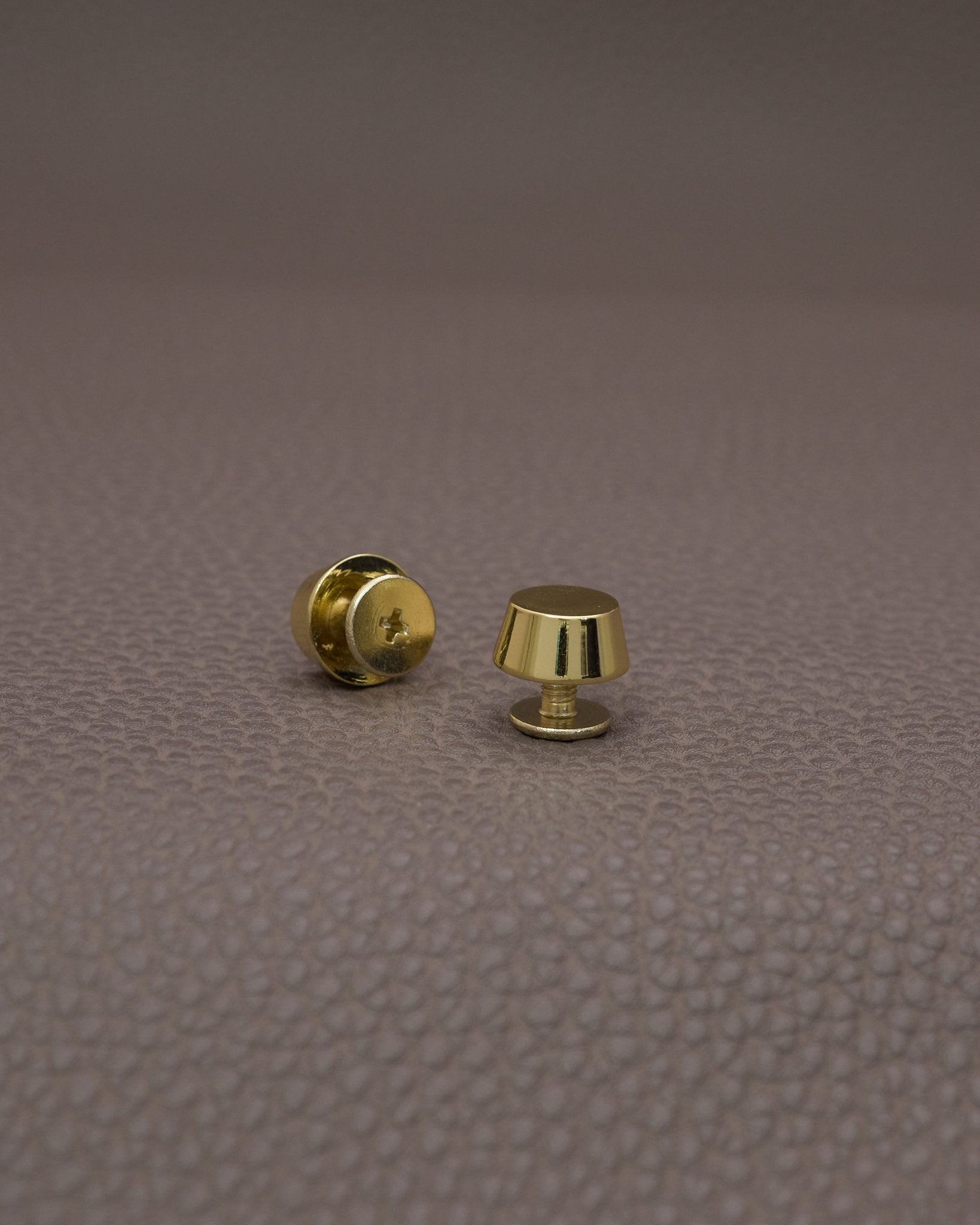 底鋲 スタッズ 直径10mm ネジ式 2個セット JPC0144 - アクセサリー