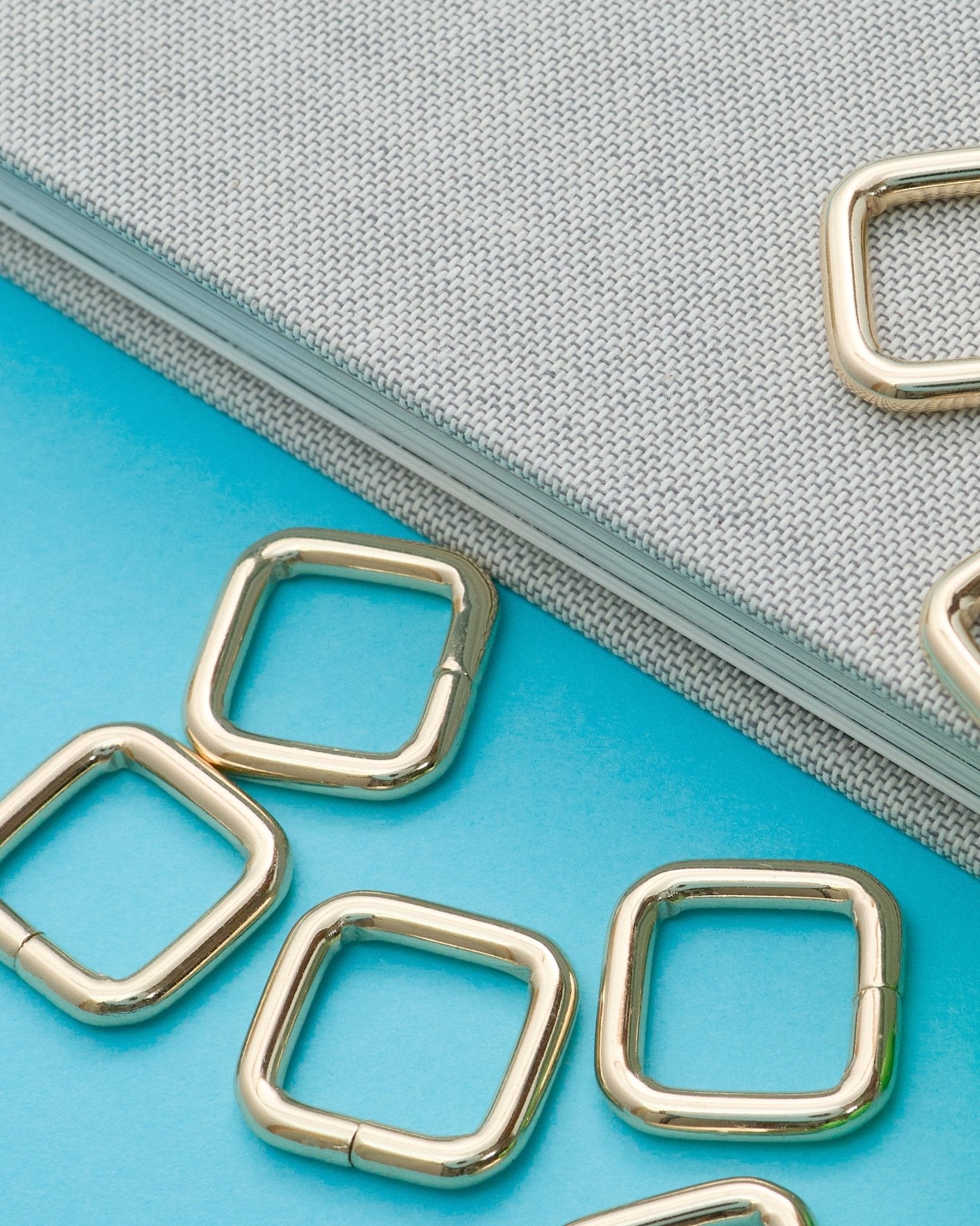 角カン 内径13mm 線径2.8mm 10個入り JPC0097 - アクセサリーパーツ