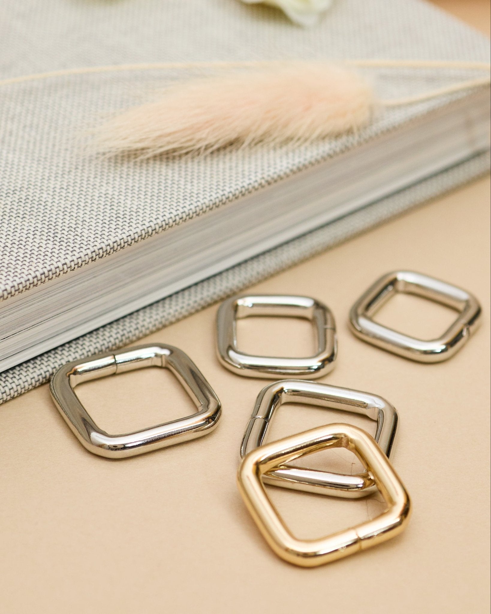 角カン 内径16mm 線径3mm 10個入り JPC0097-1 - アクセサリーパーツ