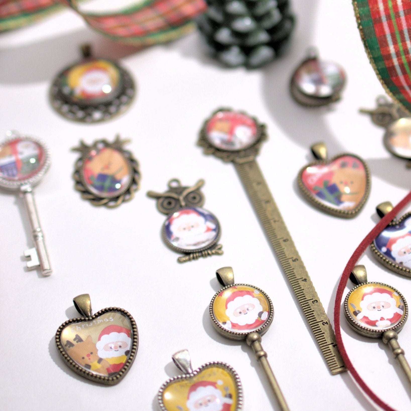 ガラスカボション 楕円 25×18mm 10個入り｜アクセサリー・レジン封入用