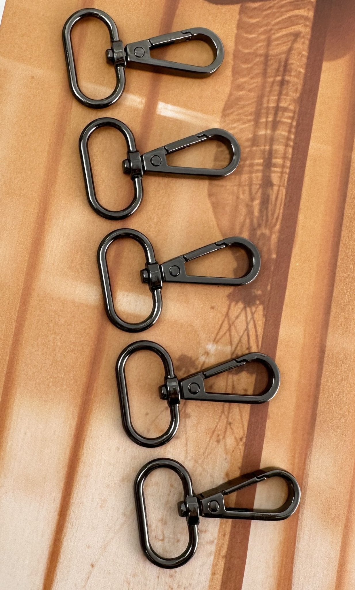 ナスカン 尾内径 約33mm 4個入り JPC0222-33 - アクセサリーパーツ