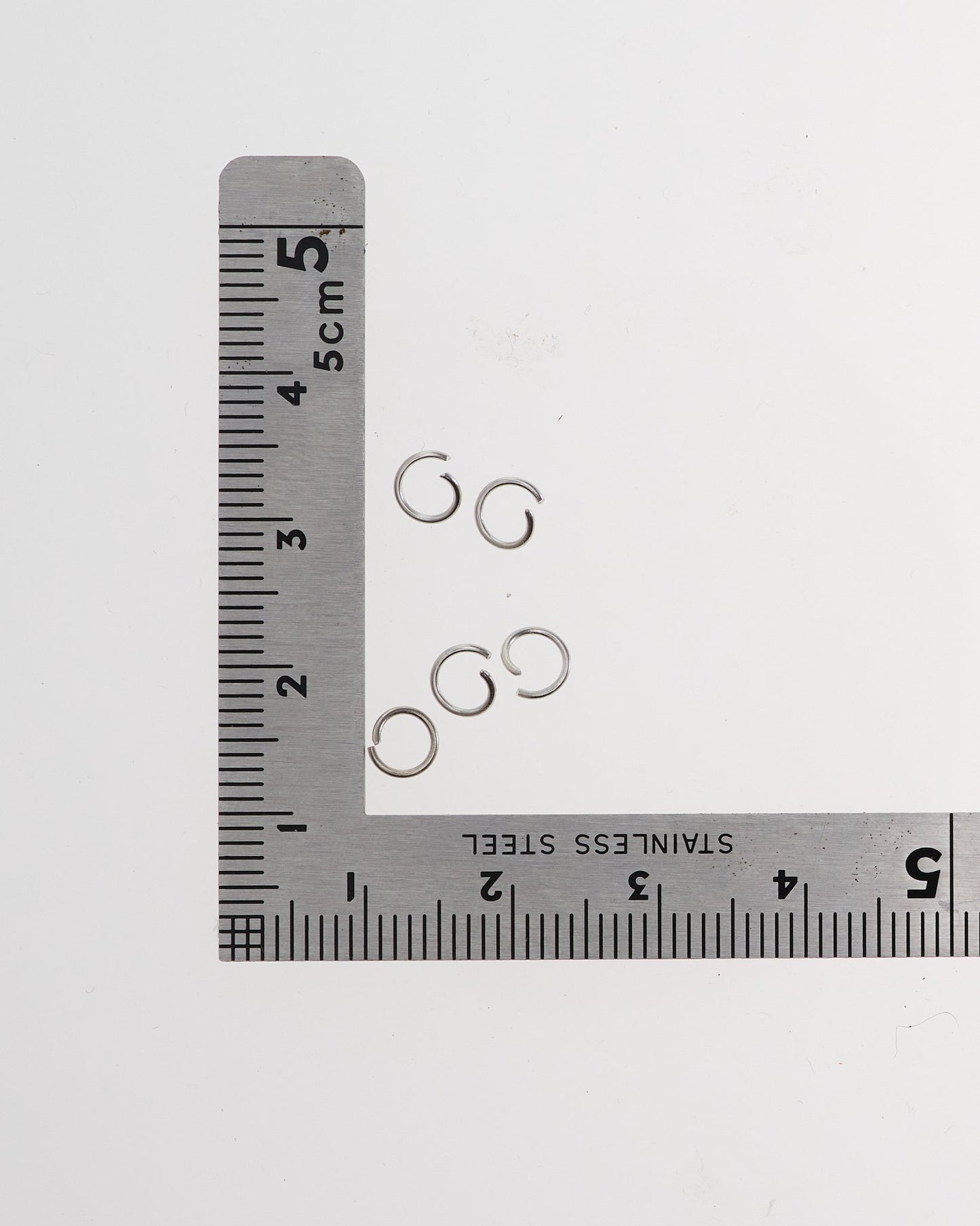 丸カン 直径5mm 線径0.6mm 約200個 JPC0082-1