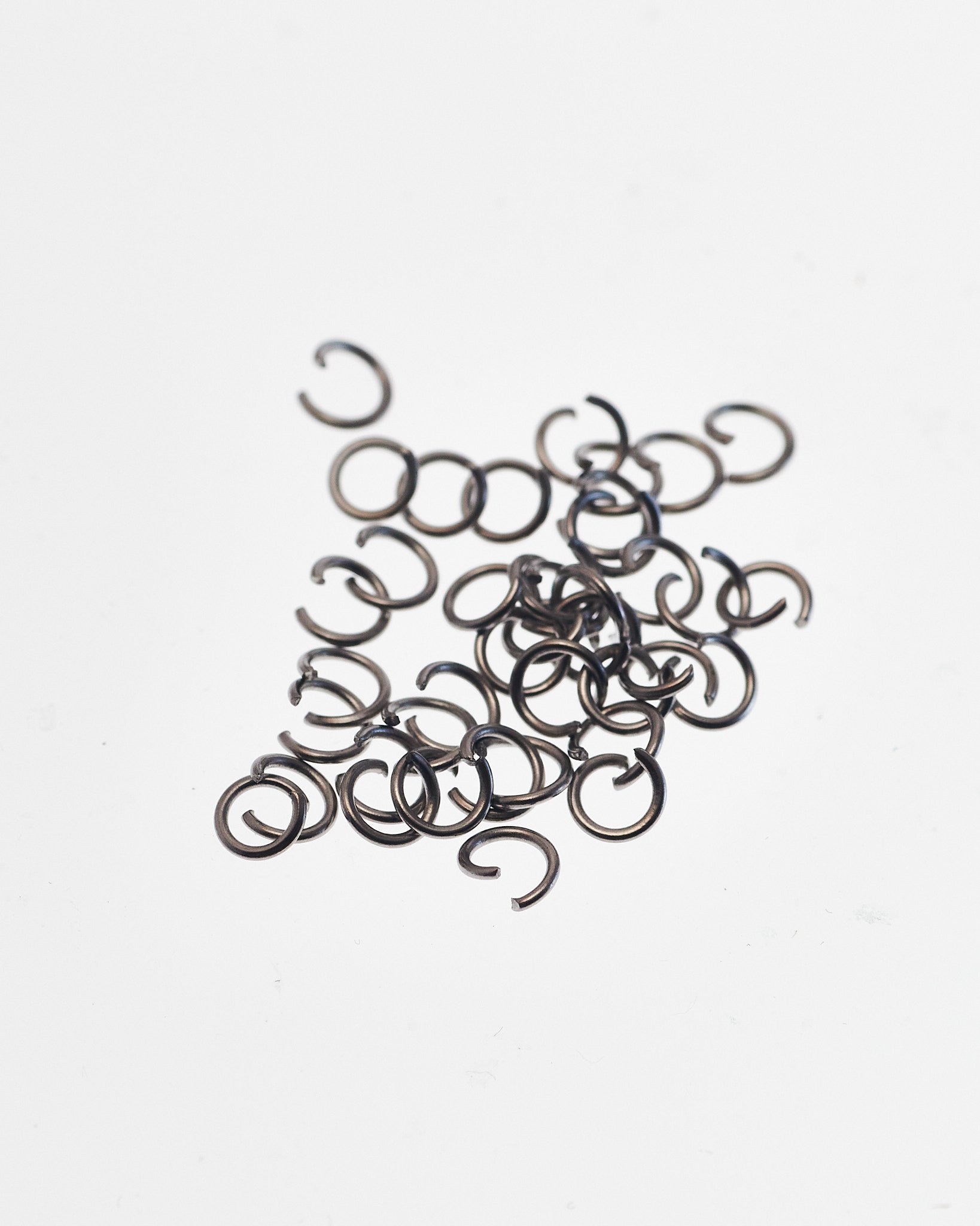 丸カン 直径4mm 線径0.6mm 約200個 JPC0082 - アクセサリーパーツ