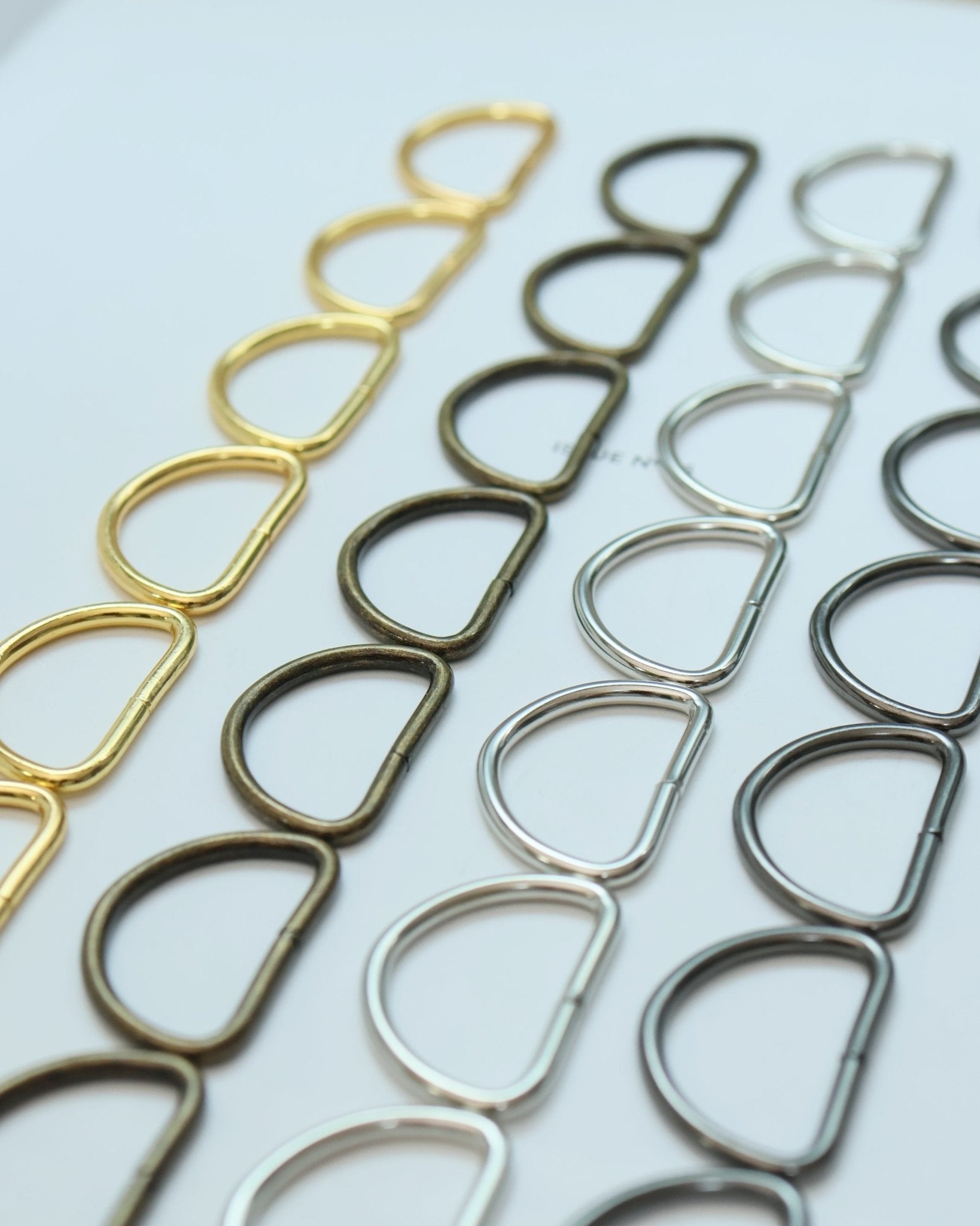 Dカン 内径約20mm 20個入り JPC0087-20 - アクセサリーパーツ・資材の