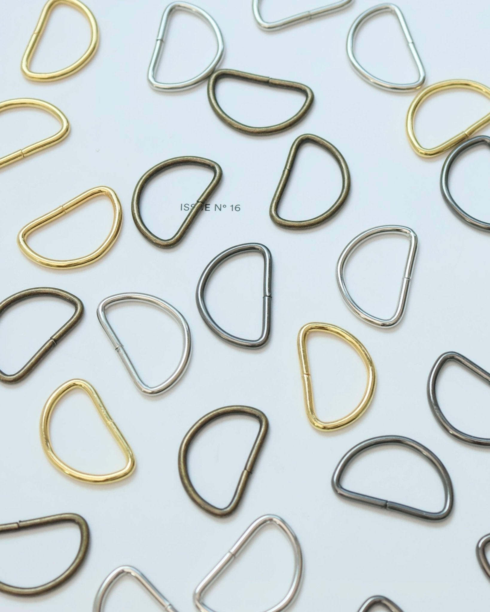 Dカン 内径約38mm 10個入り JPC0087-38 - アクセサリーパーツ・資材の